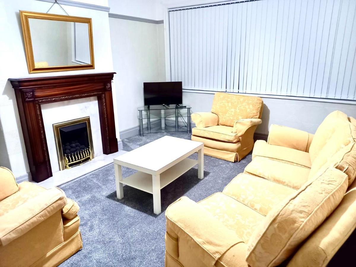 Lotus Home Wallasey Esterno foto